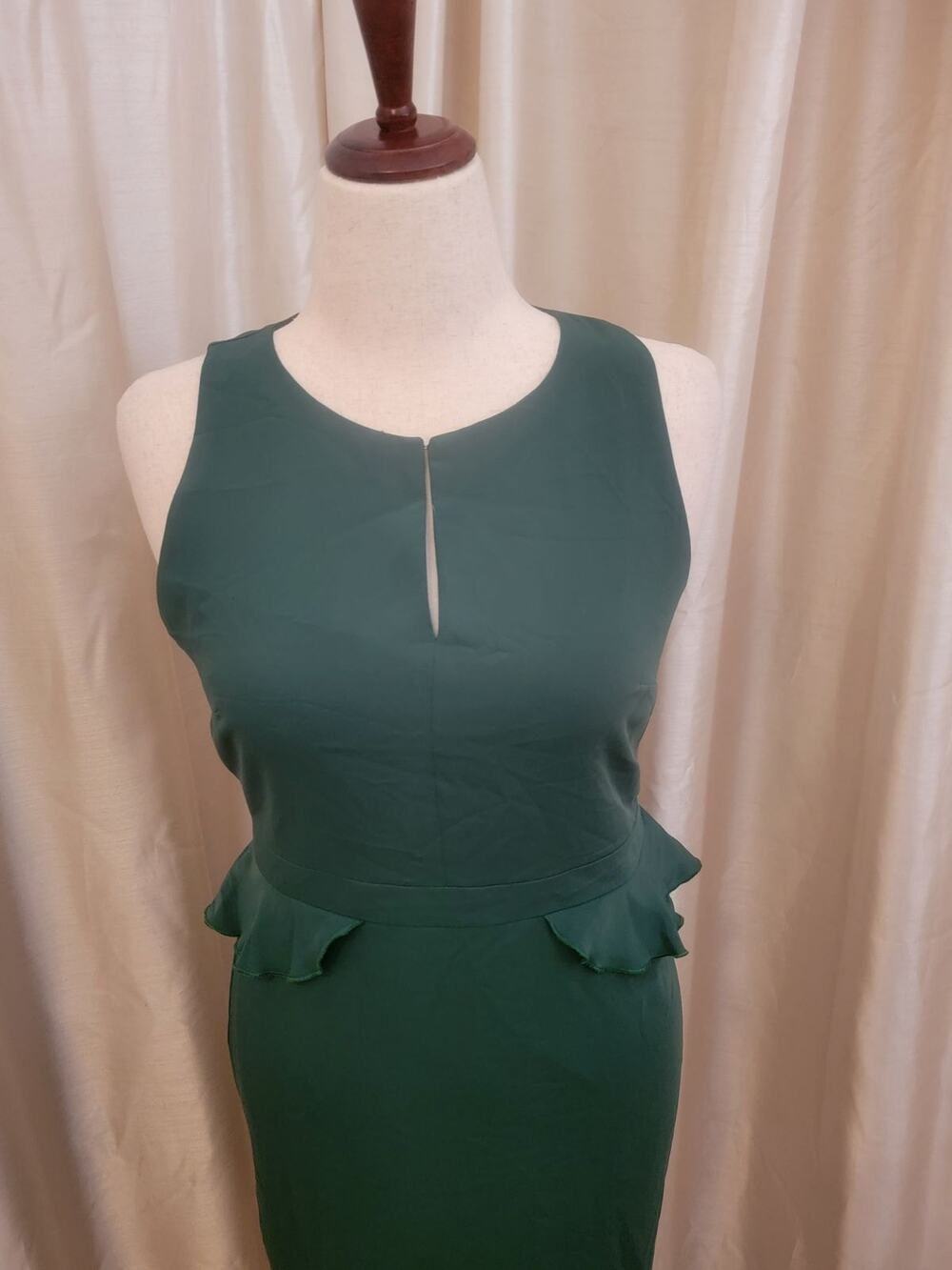 Preppy Minimalist Career Ann Taylor Petite Green Peplum Cocktail Dress size 10P